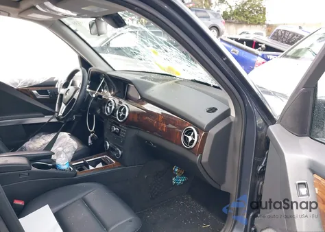 2015 Mercedes-Benz Glk 350 z USA, uszkodzony, nr VIN WDCGG5HB5FG395946